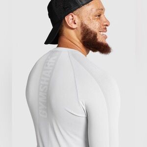 GYMSHARK Men’s Aspect Seamless Long Sleeve Active Top